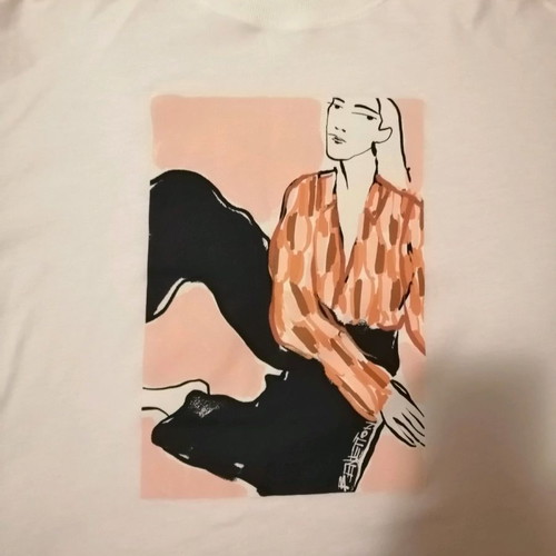 Benetton t-shirt like new, white, size S with loose fit