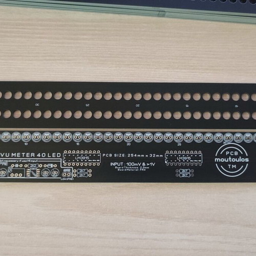 Audio Stereo VU Meter Bar 2x40 Leds (8xLM3915) Stereo PCB with Black Panel new