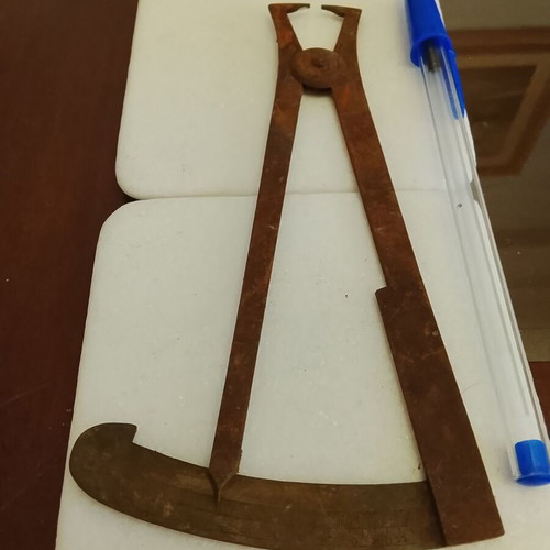 Antique Divider with Built-in Scale used
