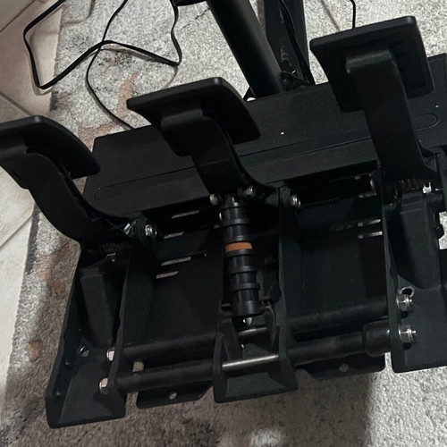 Sim Racing Rig with Fanatec peripherals like new