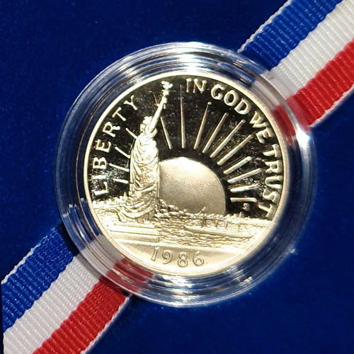 Half Dollar collectible coins like new, set of two