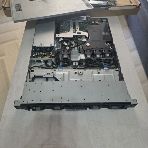 Dell PowerEdge R340 server with 32GB RAM and RAID SSD setup
