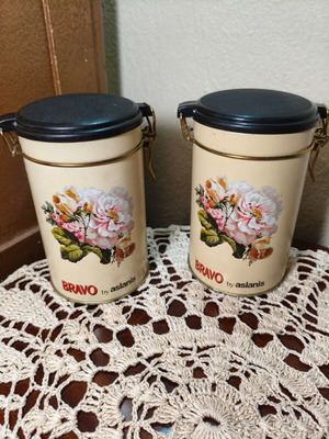 Bravo 90 Years Collectible Tin Boxes like new, set of 2 by Aslanis