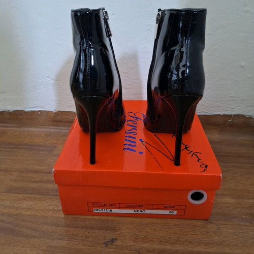 Patent leather ankle boots used, size 38, black
