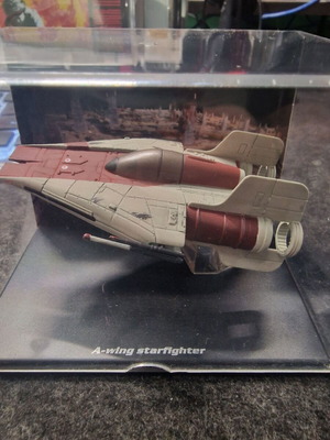 Star Wars A-Wing Starfighter in excellent condition