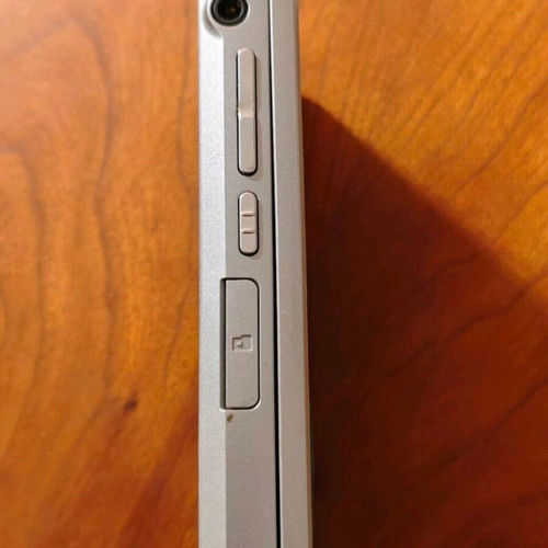Motorola ZN300 μεταχειρισμένο σε άριστη κατάσταση με καλώδιο φόρτισης και φορτιστή