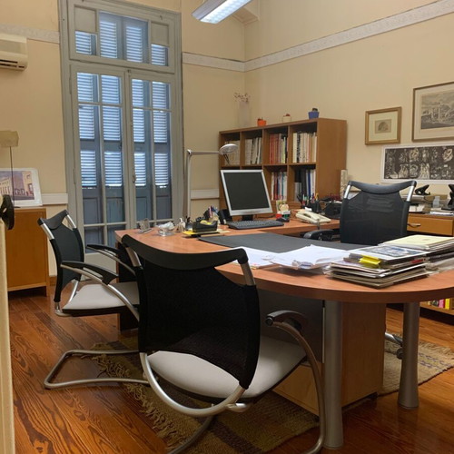 Executive desk like new 220x210x72 cm with drawer unit