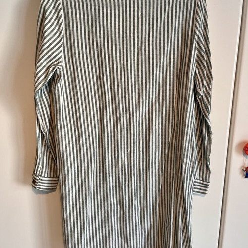 Striped Long Shirt Dress size L like new, white and dark green