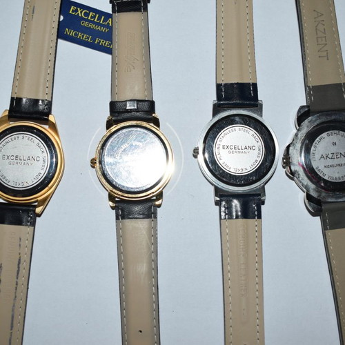 Men's quartz wristwatches new, pack of 10