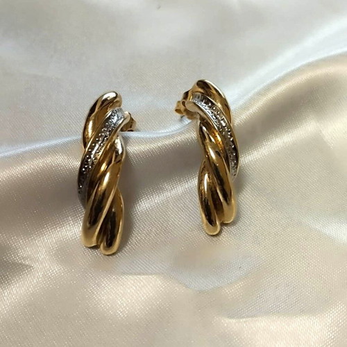Earrings C-shaped with double twisted braid and sparkling zircon, new, gold-colored