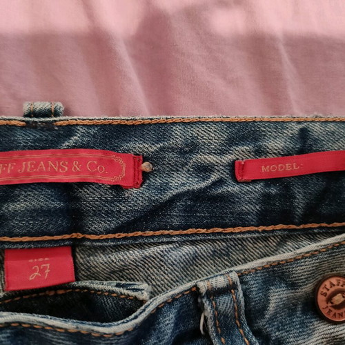 Staff jeans n.27 like new with rips and iron-on patches