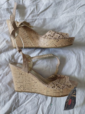 Women's Platform Shoes Size 39