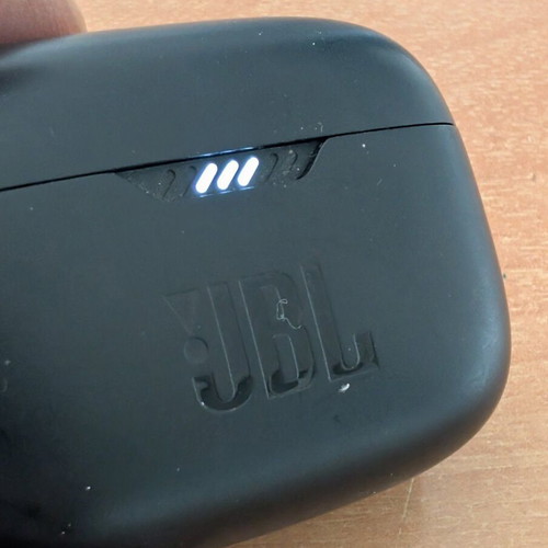 JBL Tune 235NC In-ear Bluetooth Handsfree used