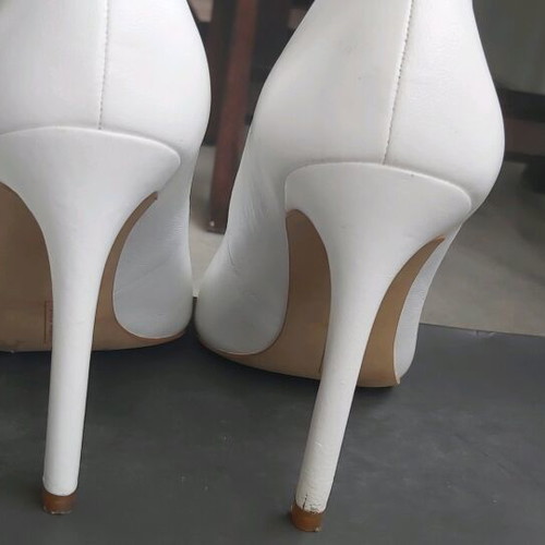 Vince Camuto Napa leather pumps size 36.5 used, white