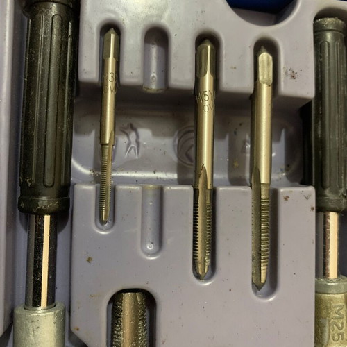 Set of collets and dies used with Powerfix metal case