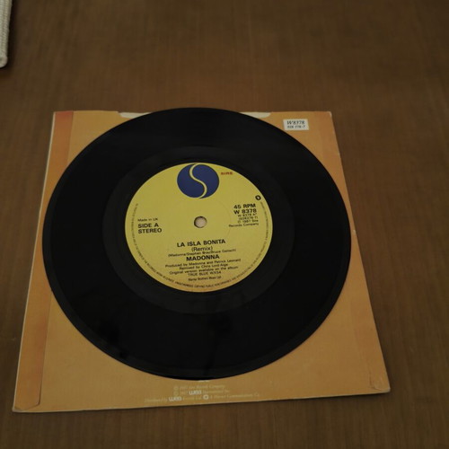 Madonna La Isla Bonita 7" 45 rpm remix vinyl record like new