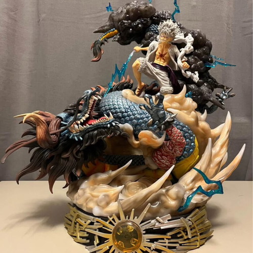 Luffy Gear5 versus Kaido PVC statue like new, 55 cm tall