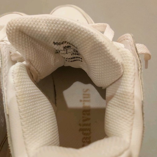 Stradivarius sneakers γυναικεία μεταχειρισμένα, λευκά, νούμερο 39