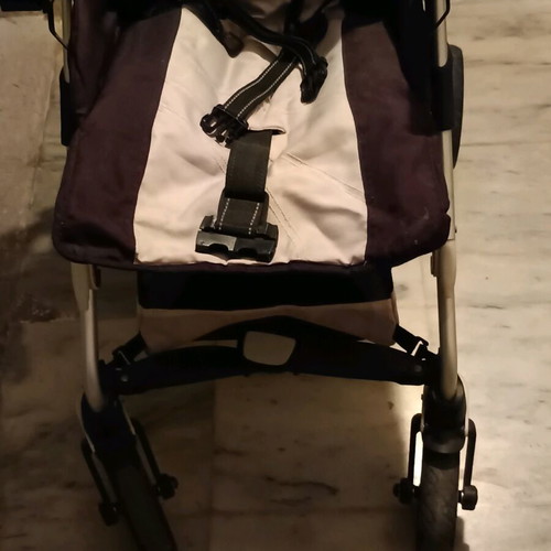 iSeeU stroller with carrycot like new