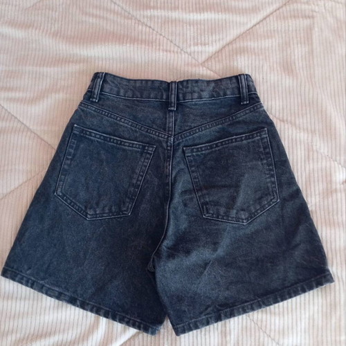 Zara black mid-rise denim shorts new, size XS