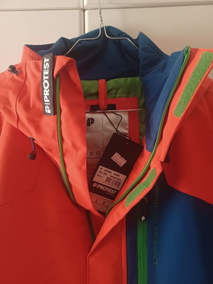 Protest ski jacket new, size L