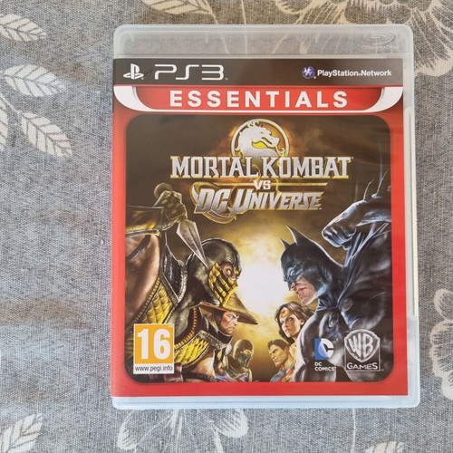 Mortal Kombat vs. DC Universe Essentials PS3 like new fighting game