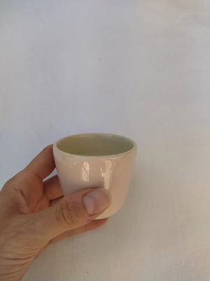 Ceramic minimal cup like new, beige rose