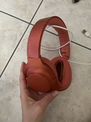Sony headphones wireless used with noise cancelling