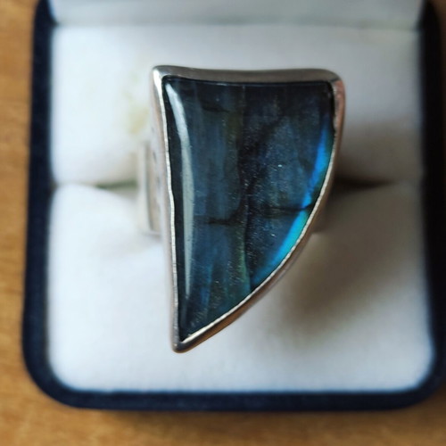 Silver ring with labradorite stone handmade, like new