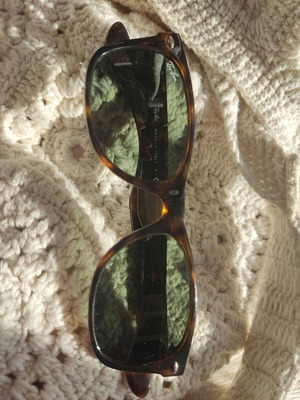 Ray Ban New Wayfarer RB2132 902 слънчеви очила употребявани, костенурка