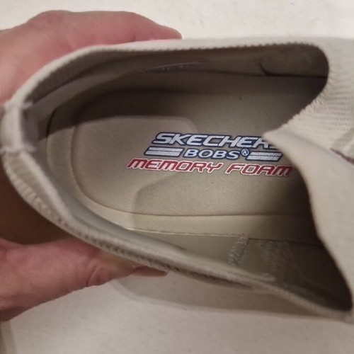 Skechers women's athletic shoes like new, size 40, beige