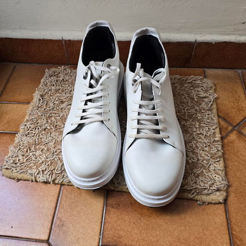 Fenomilano men's sneakers white size 43 like new