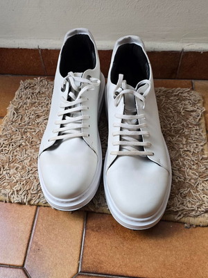 Fenomilano men's sneakers white size 43 like new