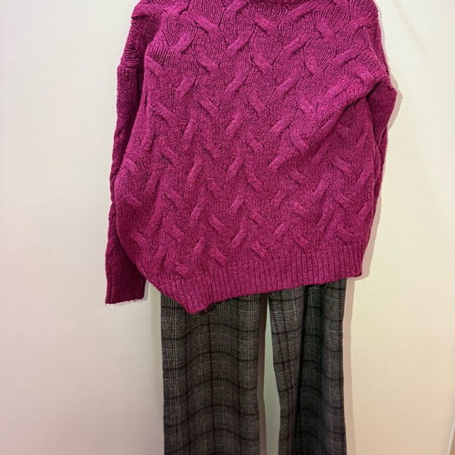 Winter Chic Set Magenta knitted sweater and wool plaid pants Zini like new