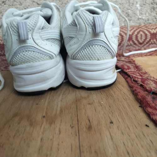 New Balance 530 sports shoes like new, white, size 42.5-43