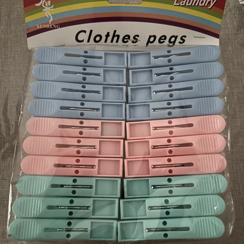 Clothespins new, pack of 20