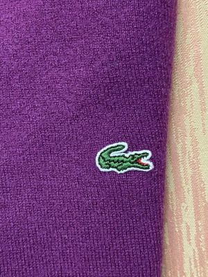 Lacoste women's wool turtleneck like new, purple, size M