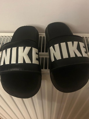 Nike sandals size 38 like new, authentic