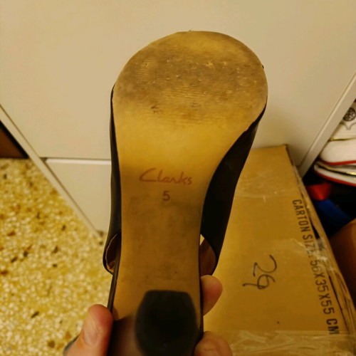 Clarks Soft Wear pumps like new, size 38, black