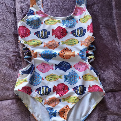 Girls' one-piece swimsuits used, pack of 3 for ages 9-10