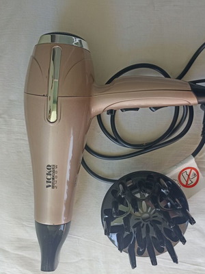 VICKO Hairdryer 2400 W like new with accessories
