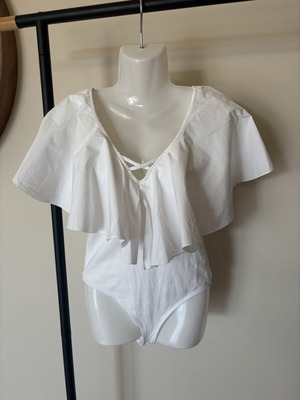 Zara Trf bodysuit M with ruffles, new, white