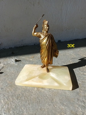 Αγαλματάκι διακοσμητικό σαν καινούργιο