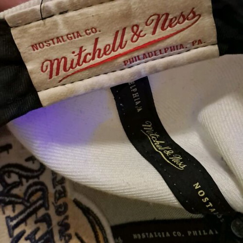 Mitchell and Ness Snapback Los Angeles Lakers NBA Hardwood Classics used
