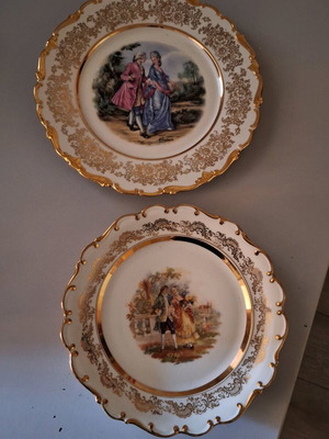 Διακοσμητικά πιάτα πορσελάνης συλλεκτικά σαν καινούργια, σετ 2