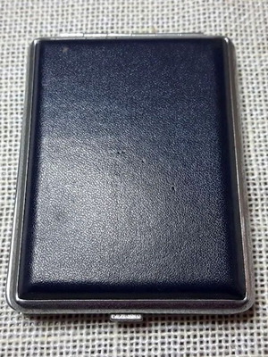 Кутия за цигари употребявана, син цвят