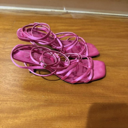 Zara women's fuchsia strappy sandals with medium heel