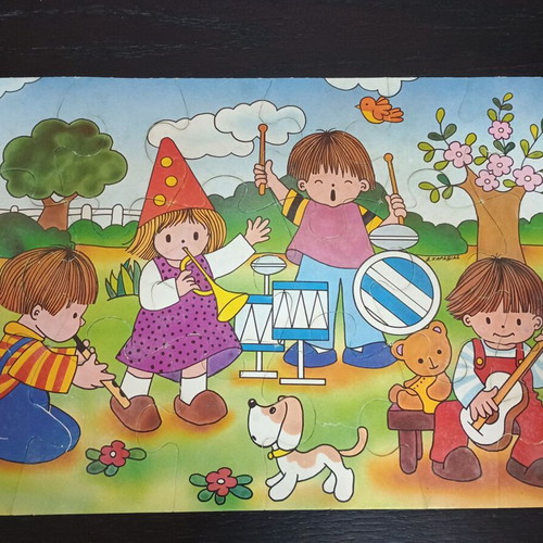 Vintage puzzle 18 pieces concert used, 48x32 cm