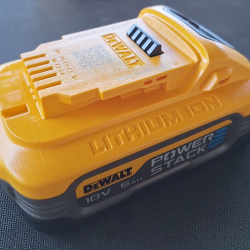 DeWalt DCBP518 battery
