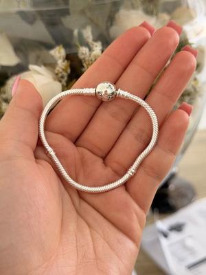 Pandora Mickey Bracelet like new, 18cm, silver with strass